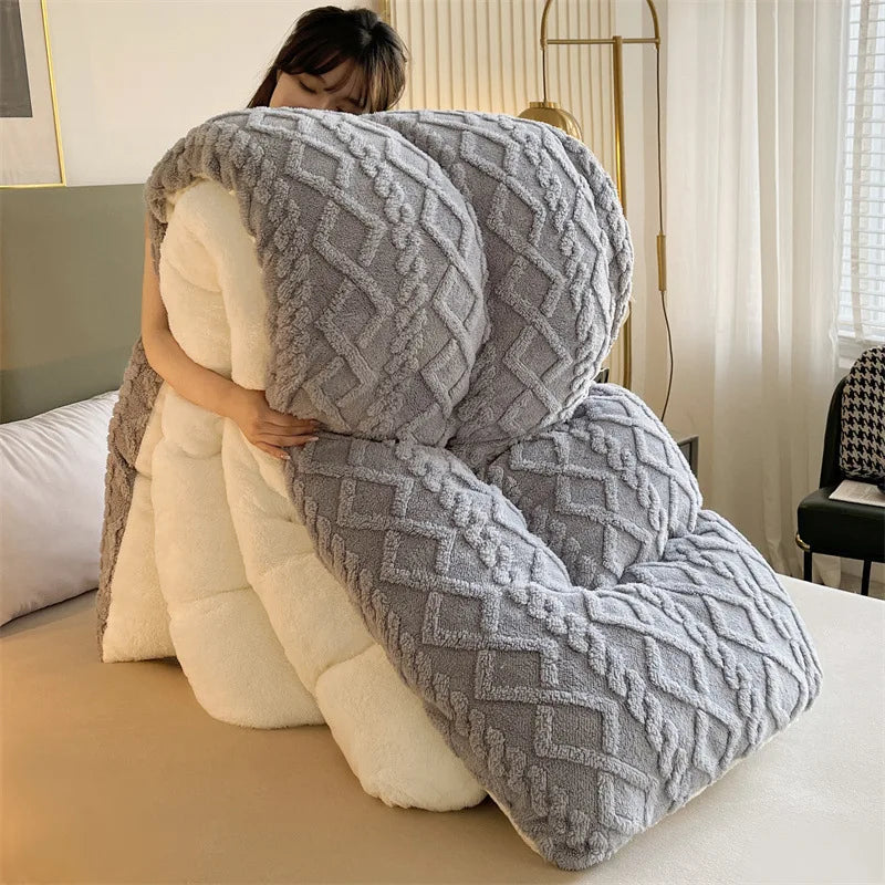 Double-Sided Velvet Quilt Blanket