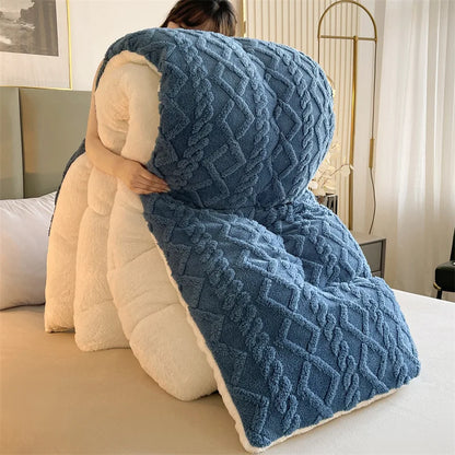 Double-Sided Velvet Quilt Blanket