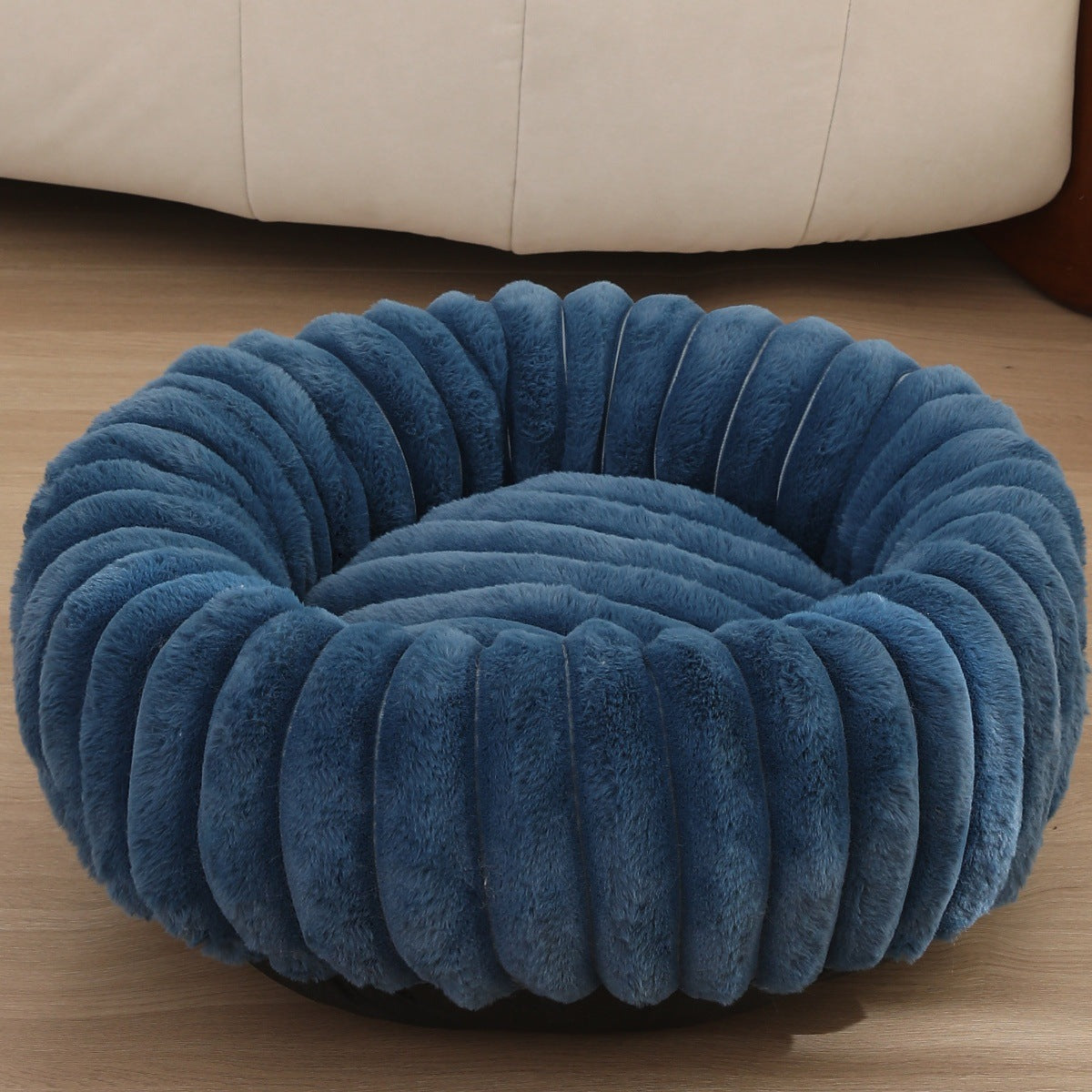 Plush Round Pet Kennel